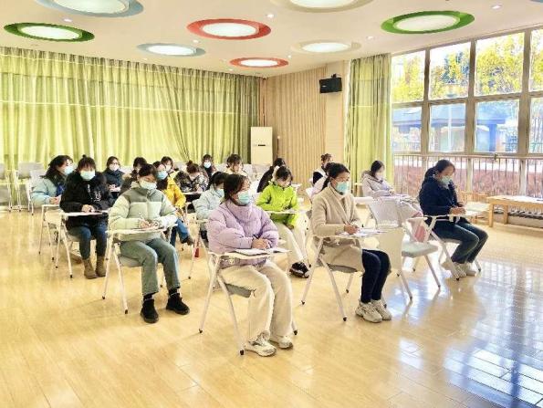 20231130【生活燕幼&middot;园区动态】下庙分园：“巧设计，促发展”——教师沙龙研讨活动_html_123d6e99.jpg