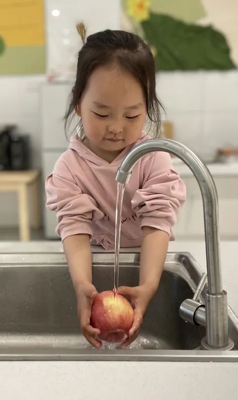 20230507【生活燕幼·园区动态】燕鸣苑分园：时至立夏 万物繁茂——舌尖上的节气之立夏_html_509f8a60.jpg