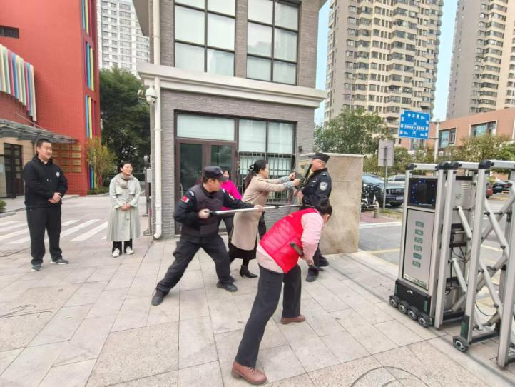 20241128防入侵新闻_html_m1a6f9ac2.jpg