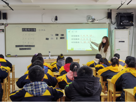 【养正颐小】问题驱动  共学共成长 ——中电颐和家园小学数学组第四次校本主题研修