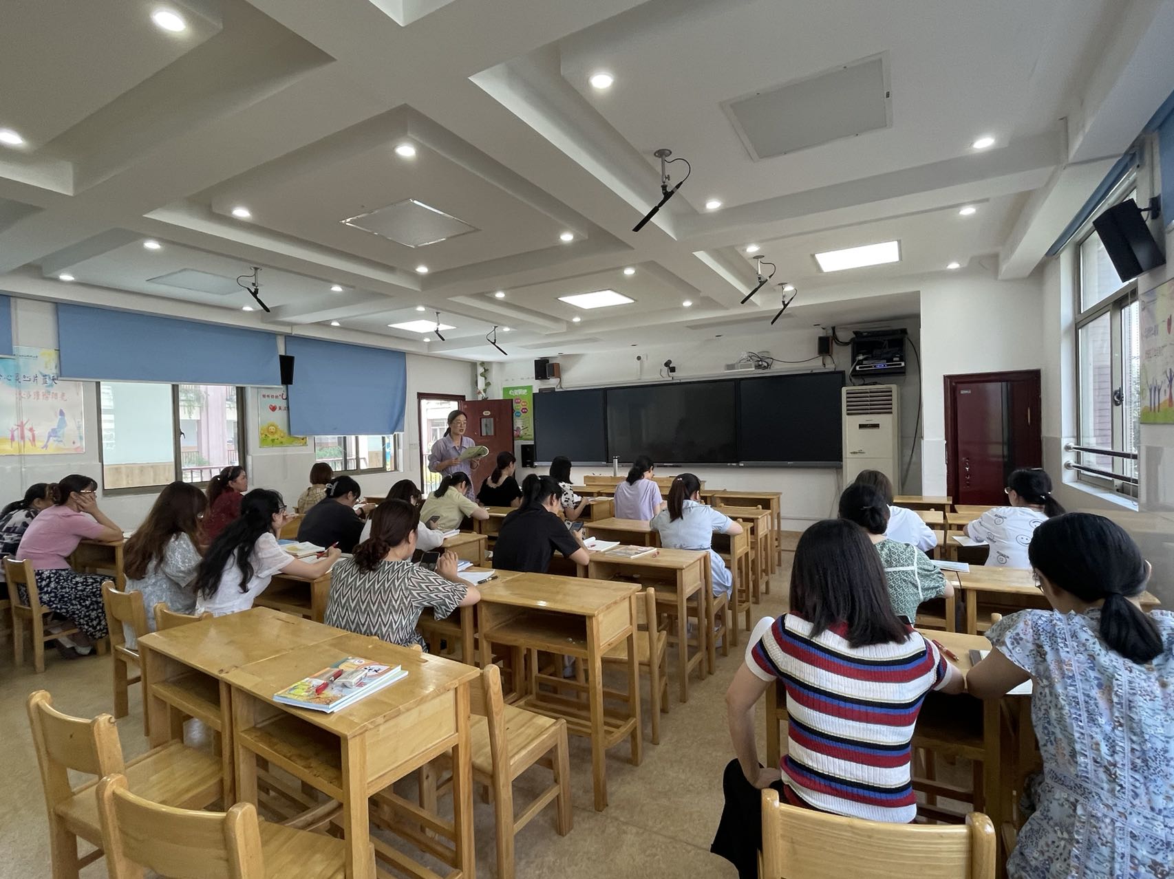 【养正颐小·教学】立足新课标，赋能新学期  ——中电颐和家园小学语文组集体备课