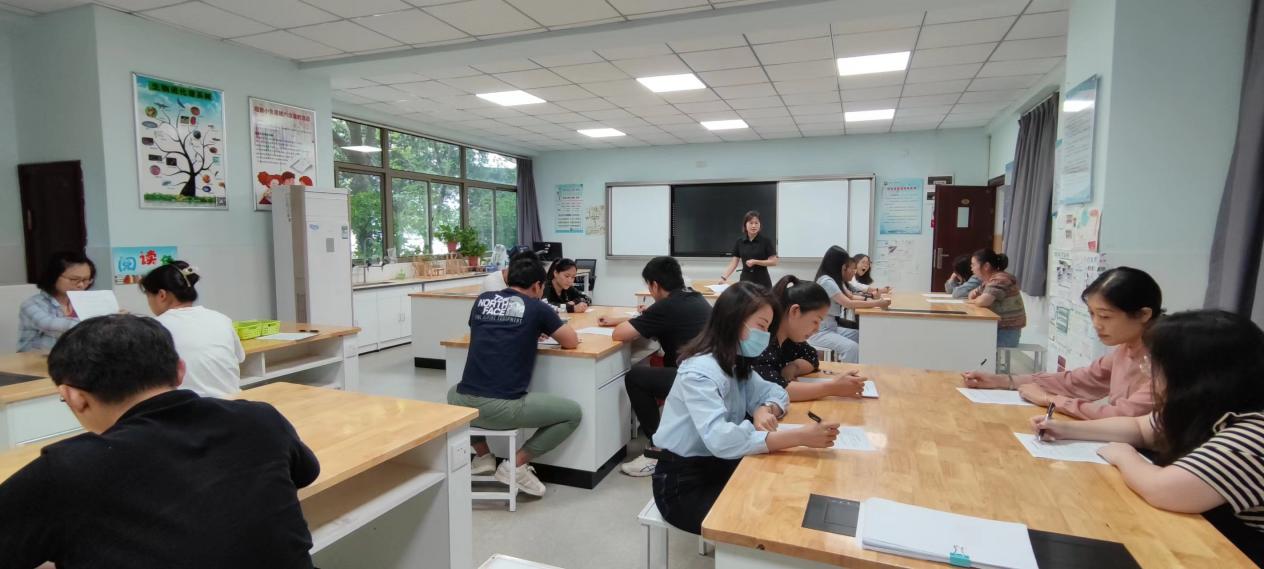 【养正颐小·教学】以考促学，以考促教 ——记中电颐和家园小学综合学科新课标测试活动