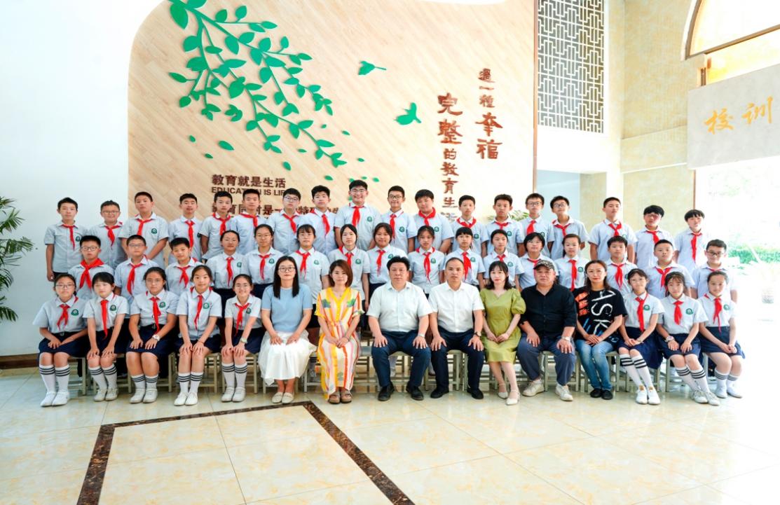 用爱启智 逐光前行——印丽萍_html_m4f105dac.jpg