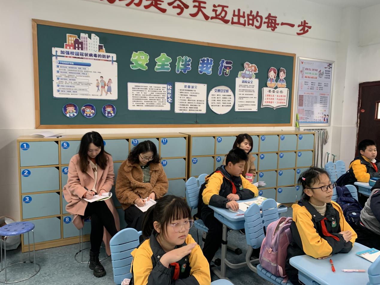 3.27报道_html_552a0806.jpg