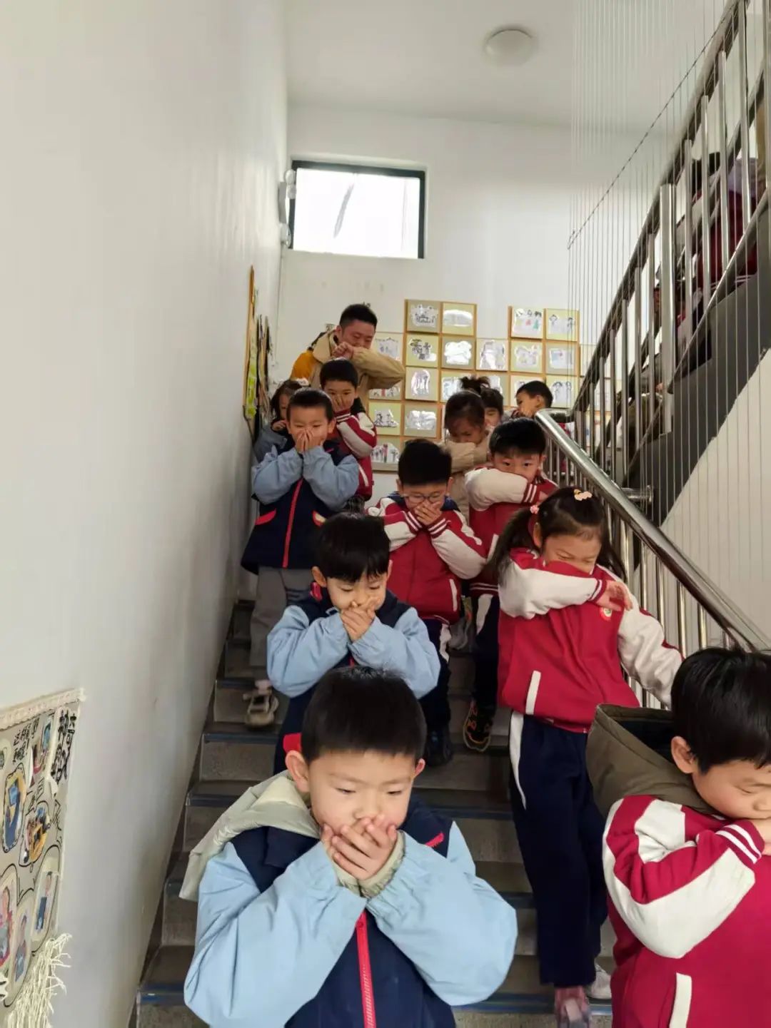 临时_html_m334a0686.jpg