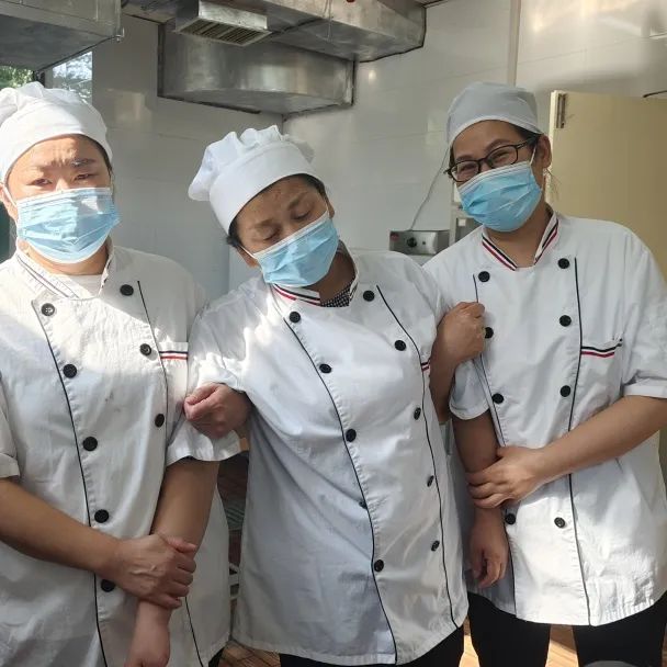 临时_html_1f172290.jpg