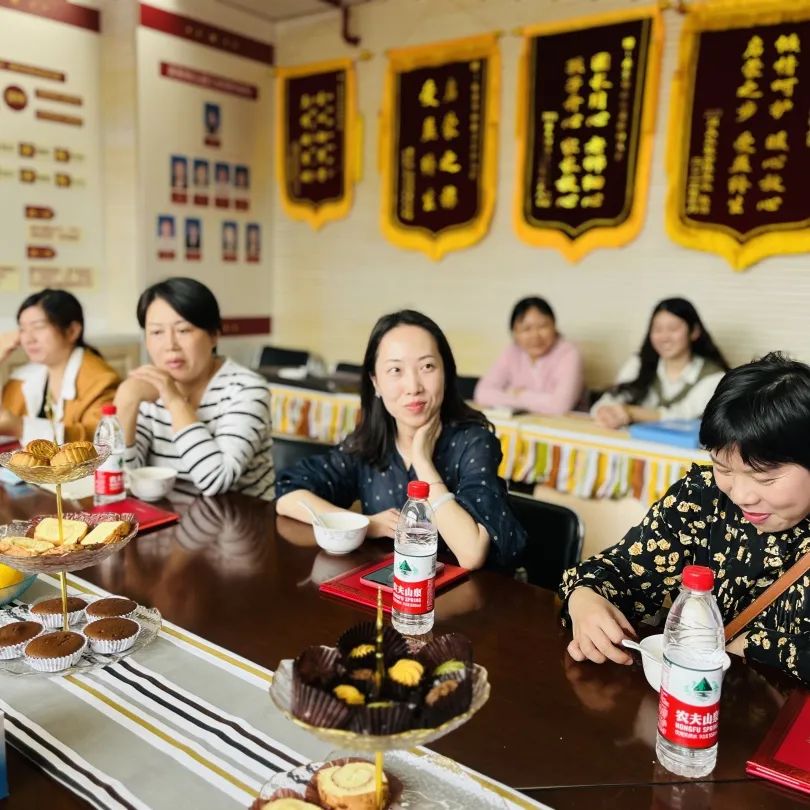 临时_html_226a36e0.jpg