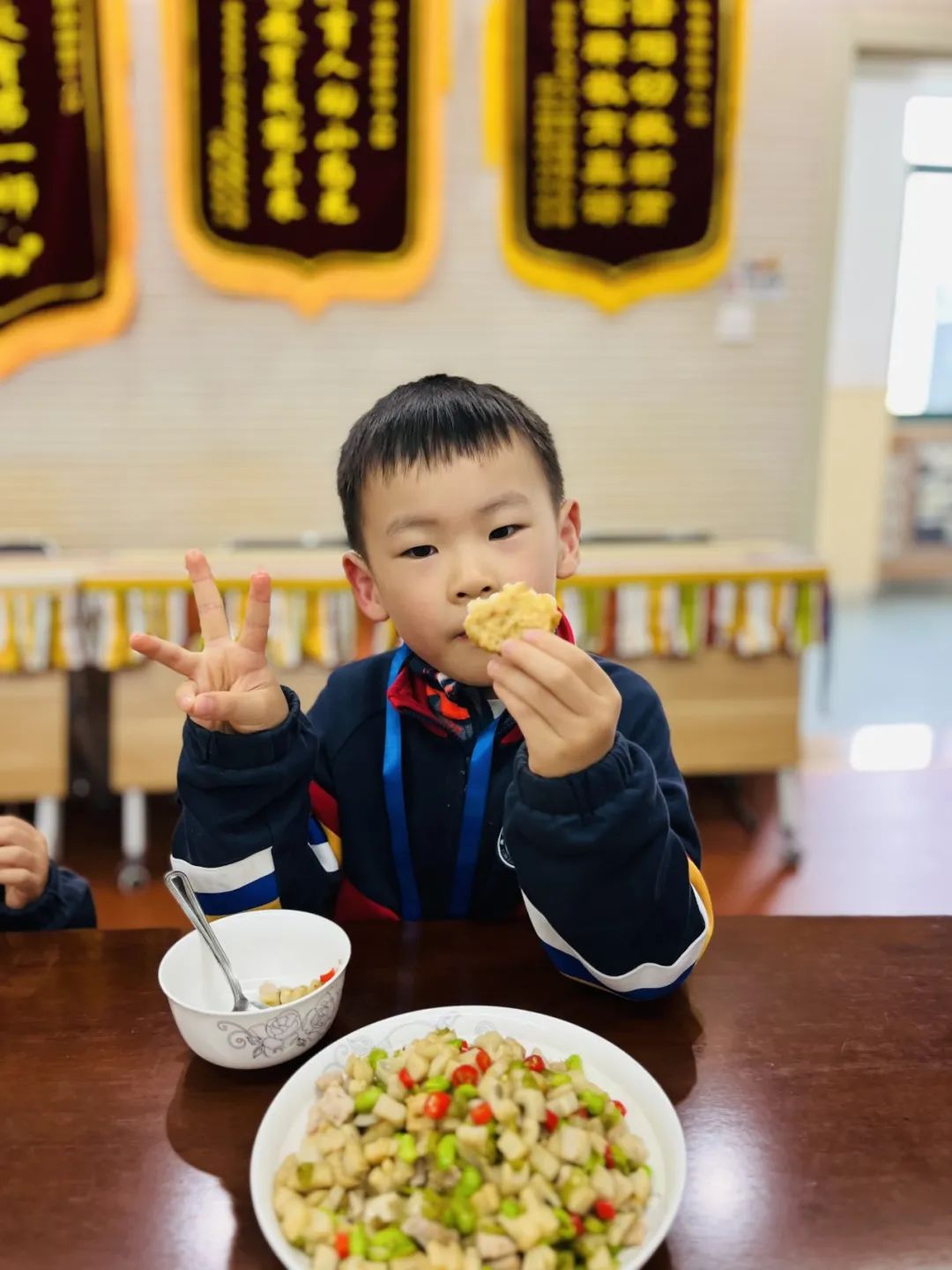 临时_html_7d04f302.jpg