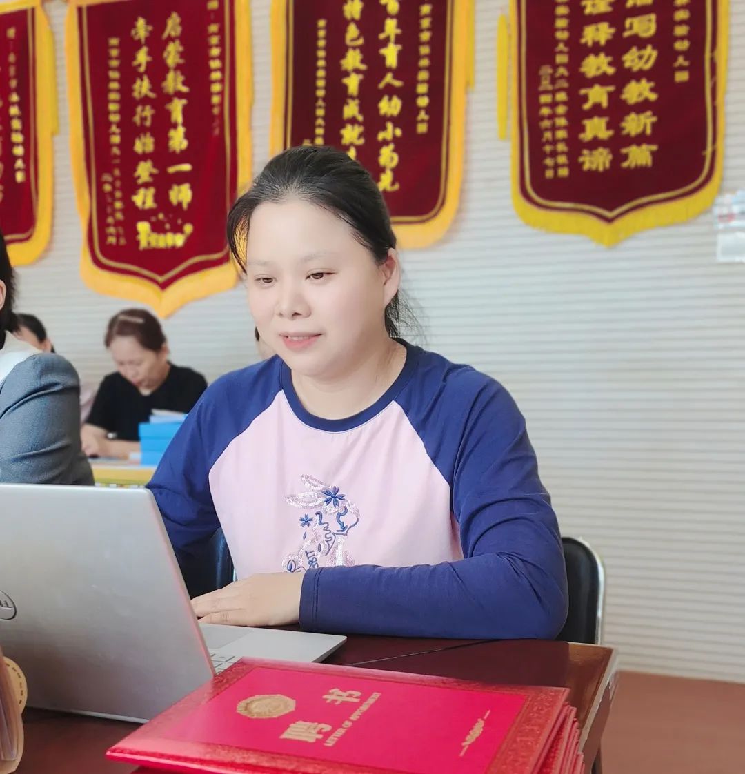 临时_html_m1813c101.jpg