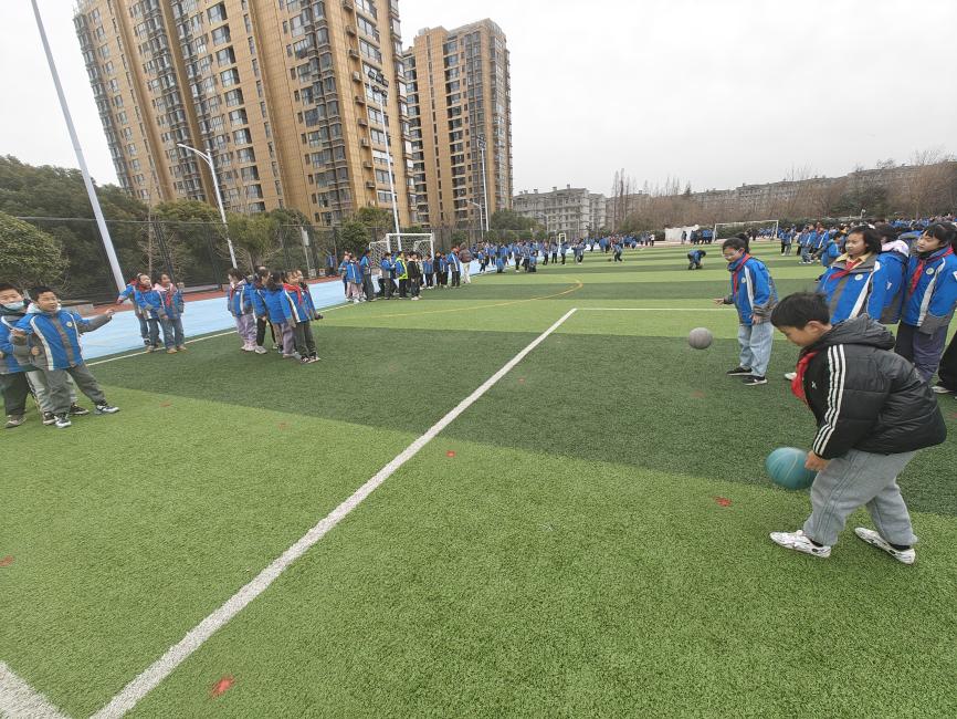 【大爱青秀·教学】活力校园，健康你我——南京市青秀城小学阳光体育大课间活动有序开展_html_m565f7996.jpg