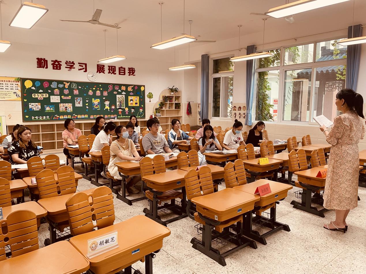 集体备课凝智慧 共同研讨促成长_html_36780d15.jpg
