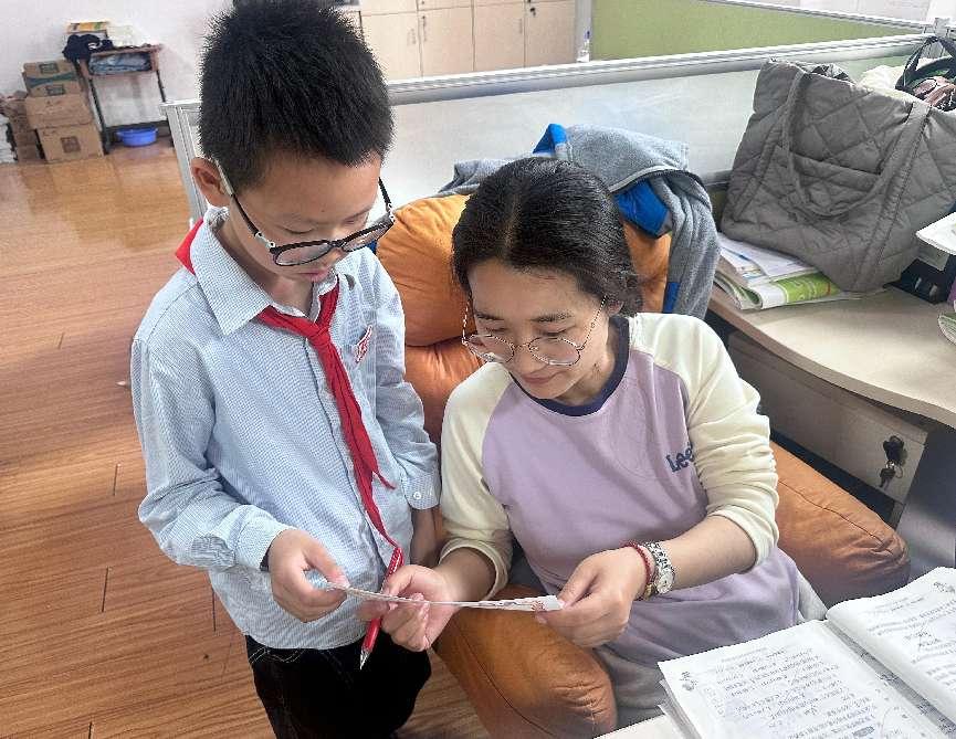 【大爱青秀·记忆德育】童伴导师|双向奔赴心连心 吐露心底小秘密——记3月全员关爱导师活动