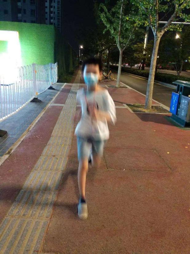 居家体育综研锻炼报道_html_2ebd0f4b.jpg