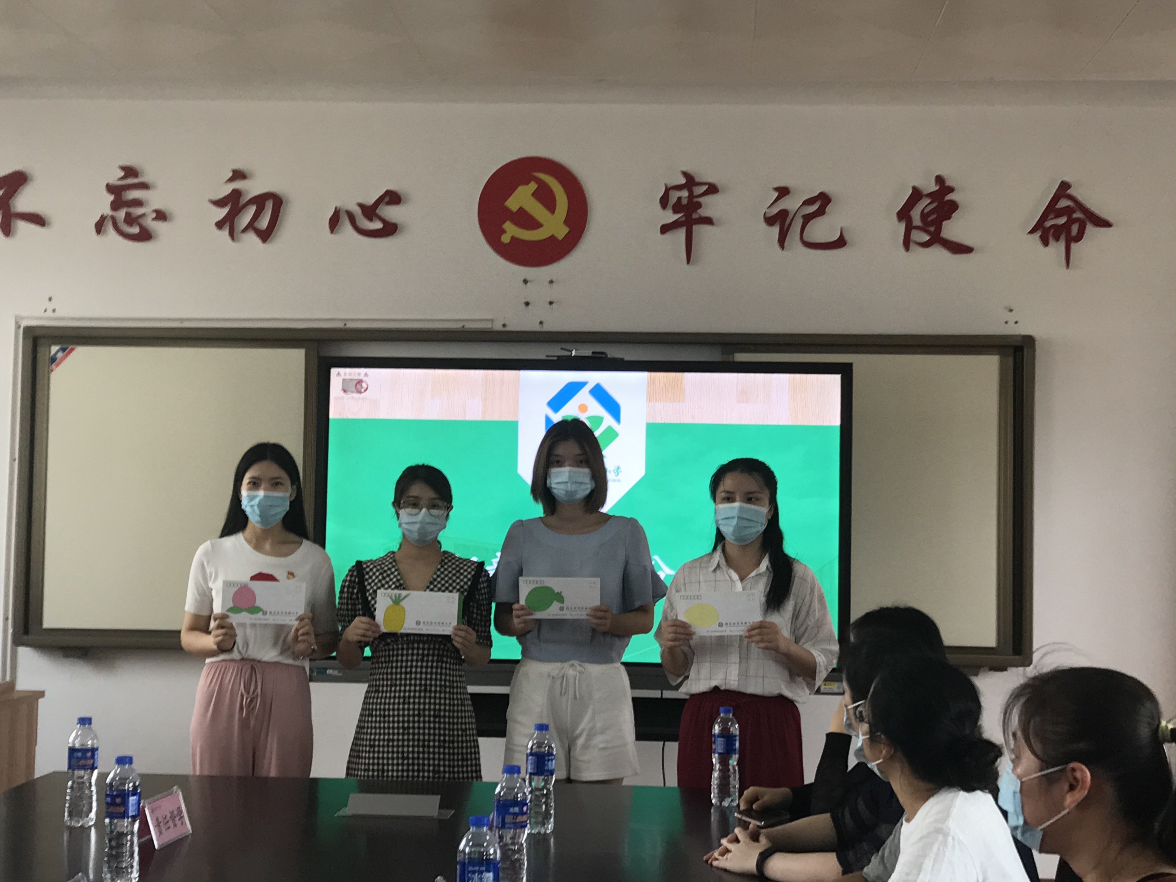 2021级新生均衡分班新闻报道_html_m77ab2cc2.jpg