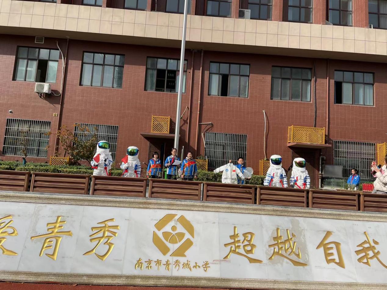 开幕式新闻稿_html_m10d36000.jpg