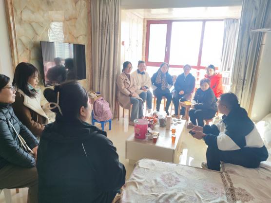 【大爱青秀·德育】童伴导师 聚焦家庭教育指导  导师润心助力成长----记南京市青秀城小学11月全员导师活动_html_m5e0a4443.jpg