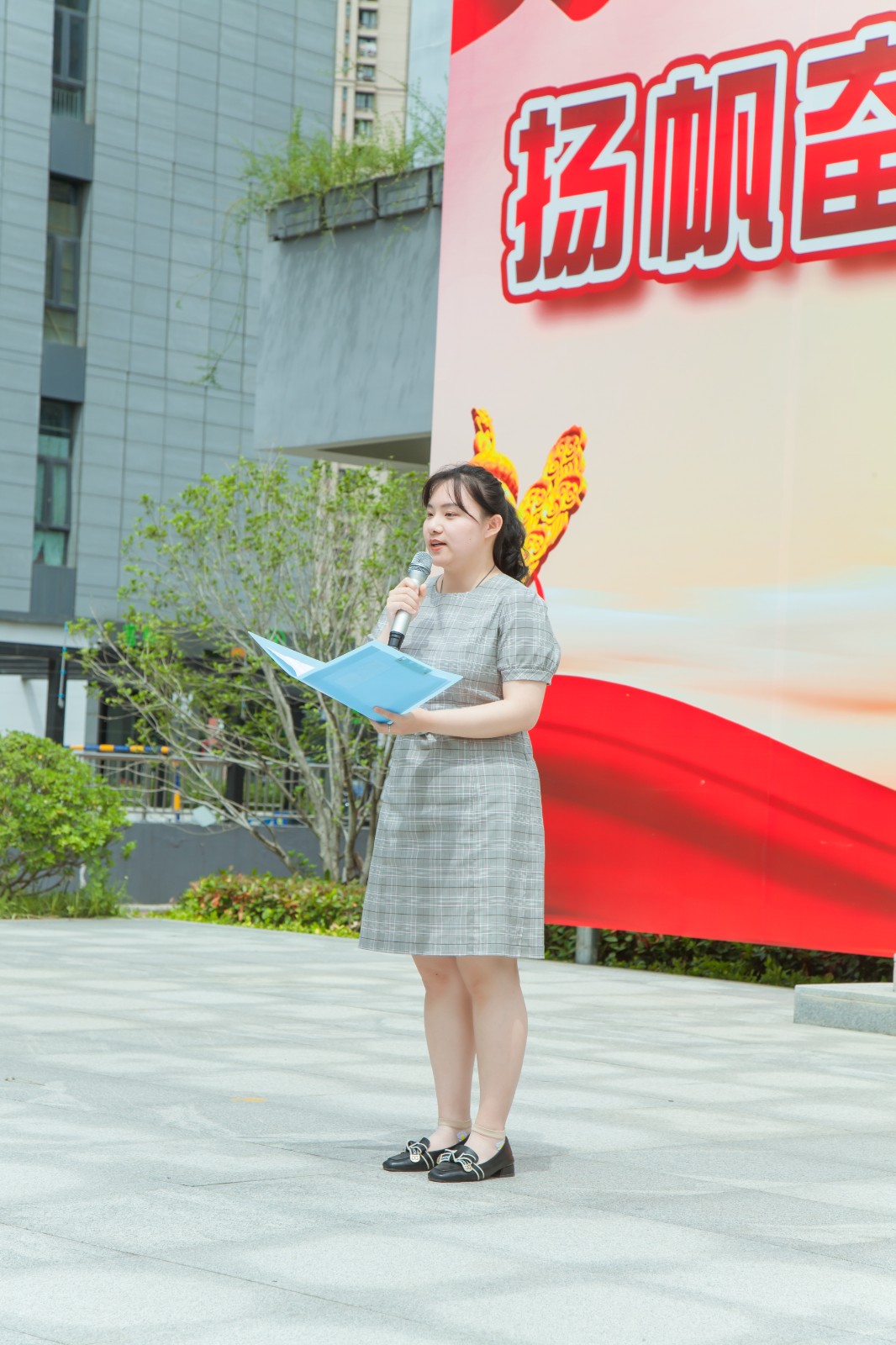 10王璇.jpg