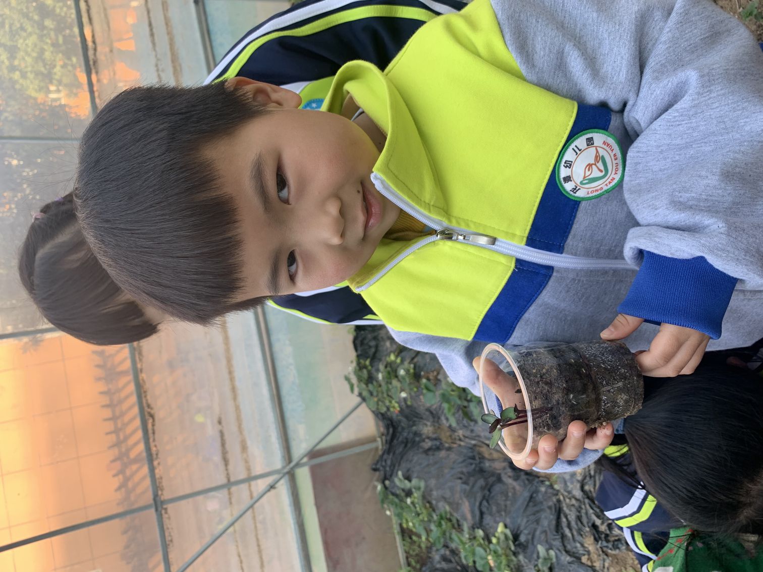 【乐活龙幼】我和春天合个影 ——记龙潭幼儿园靖安分园课题组活动