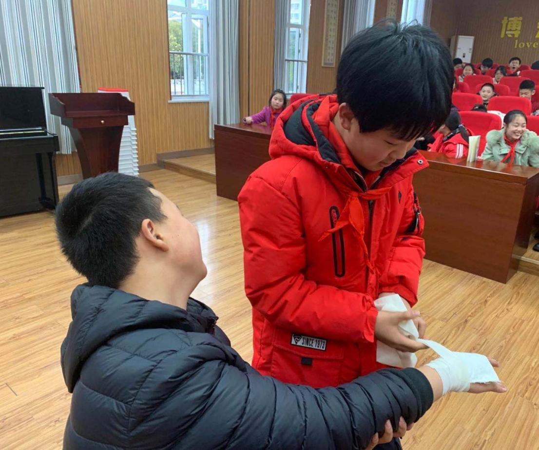 20210319家校合作新闻稿_html_3dcdba7e.jpg