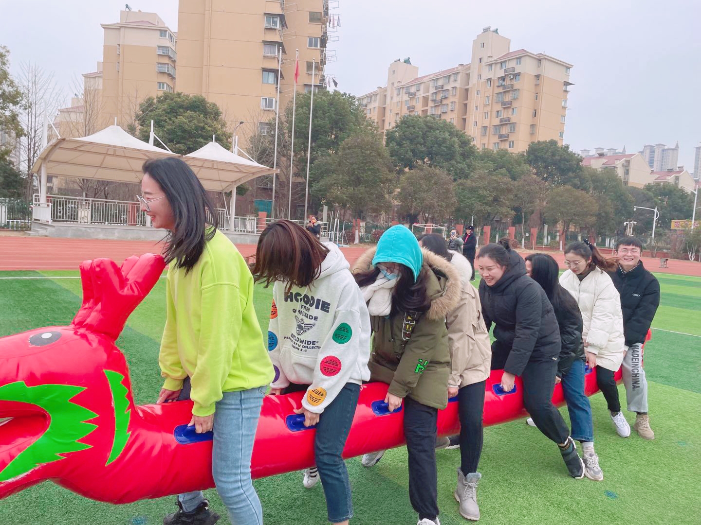 20220120南湾营趣味运动会报道_html_m69a0b99e.jpg