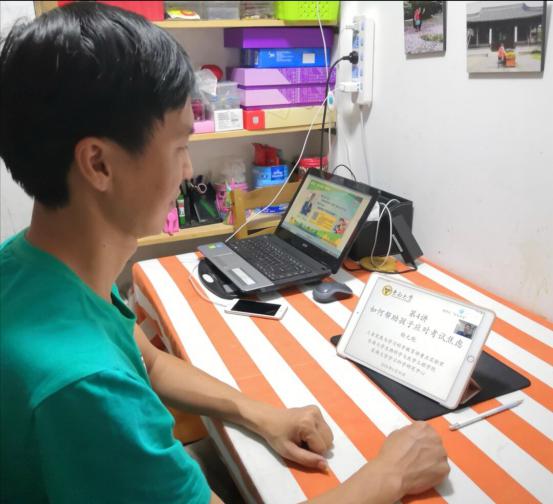 如何帮助孩子应对考试焦虑_html_m6c2724fc.jpg