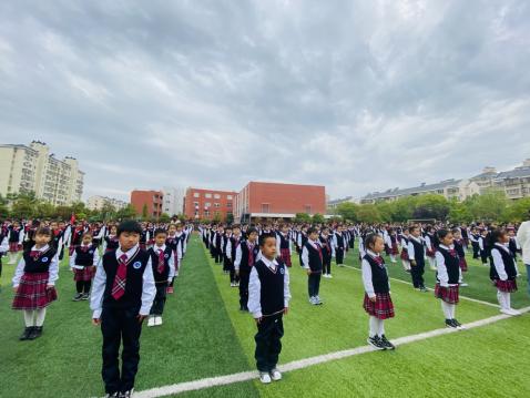“创建英雄中队 争做英雄传人”_html_m68d7e66e.jpg