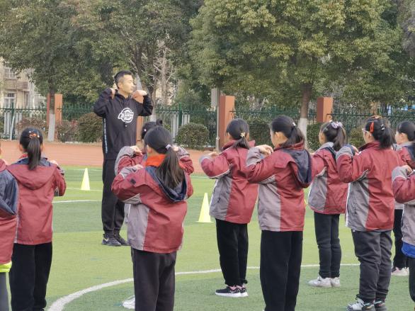 20220223朱旭童学课堂报道_html_m52d46883.jpg