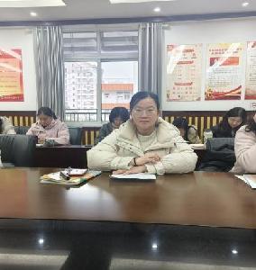 20250304语文组校本研修报道_html_m17de08e7.jpg