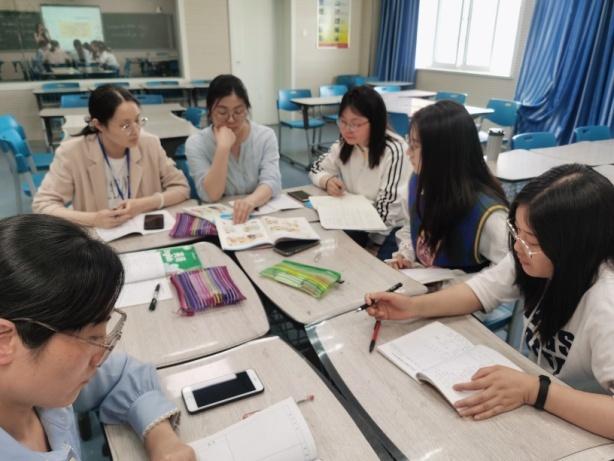 20210508第11周英语组校本研修报道（王莉君写）_html_m3b6f2cfe.jpg