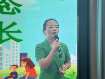 20230902新生家长会新闻稿_html_m2c36099f.jpg