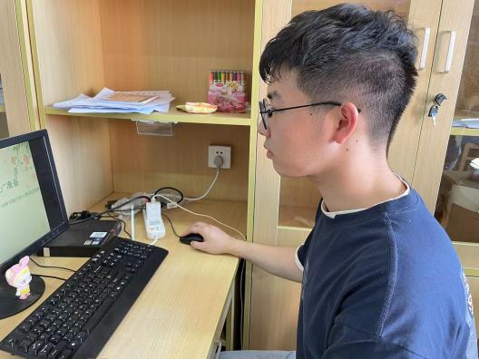 20230901五六年级线上心理专题家长会_html_73399302.jpg