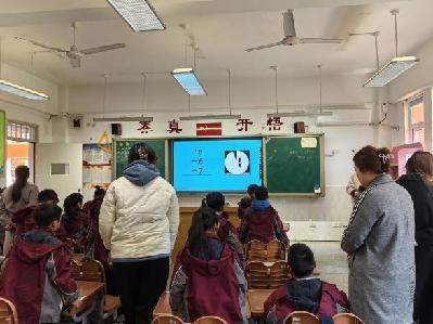 20250320一年级班级珠心算比赛报道（李嘉靓写）_html_m5517359e.jpg