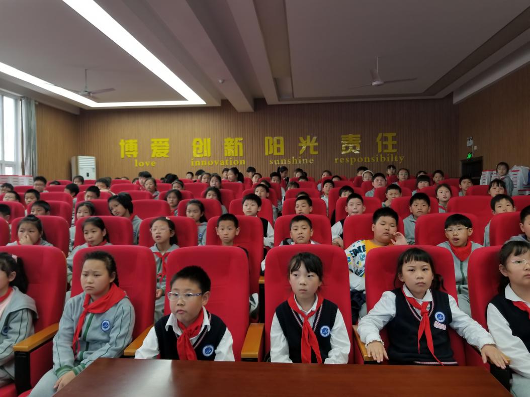 积古代诗词 悟中华文化——南湾营小学第六届汉字文化节系列活动_html_1e5c7167.jpg