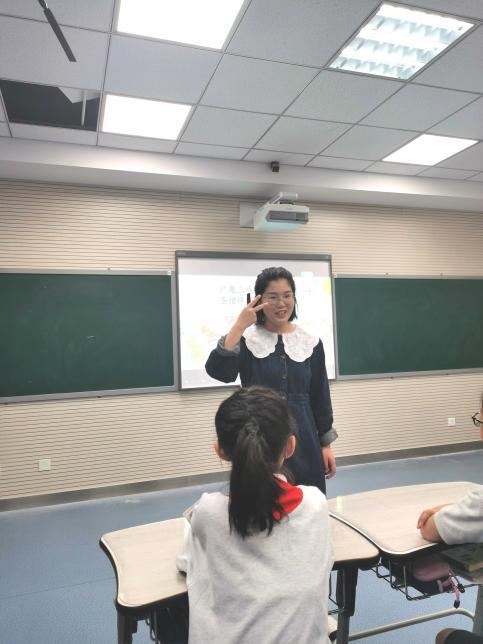 20210602语文复习研讨课报道_html_9799585.jpg
