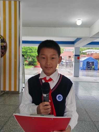 劳动最光荣，劳动我最美——南湾营小学“劳动节”主题升旗仪式_html_6cde8f18.jpg