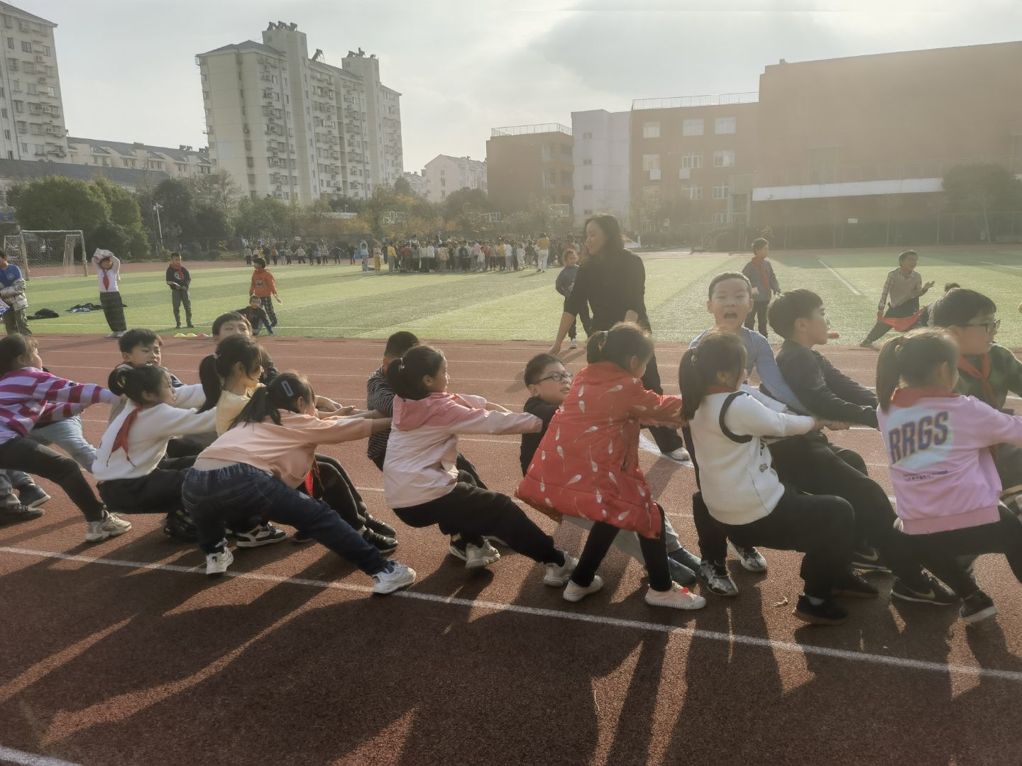 2022.12.8齐心协力 力气要往一处使----2022-2023学年南湾营小学体育系列活动_html_m4ddd32aa.jpg