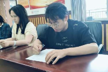20250513语文组校本研修报道_html_70d1d3b7.jpg
