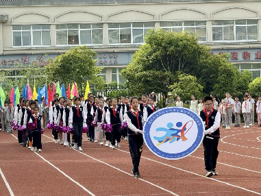 运动会新闻稿_html_793d615d.png