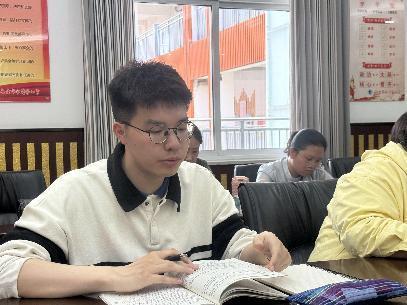 20250409语文组校本研修报道_html_m3b235da9.jpg