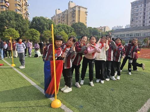2024.11.22冬季运动会新闻稿_html_43f1f211.jpg