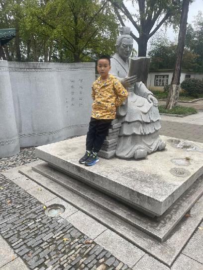 十月份悦读之星新闻稿_html_1b70f5df.jpg
