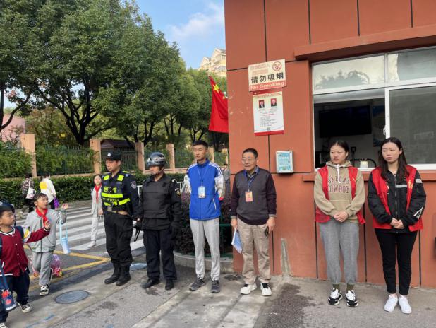 督导促发展 劳动助成长_html_m3992625c.jpg