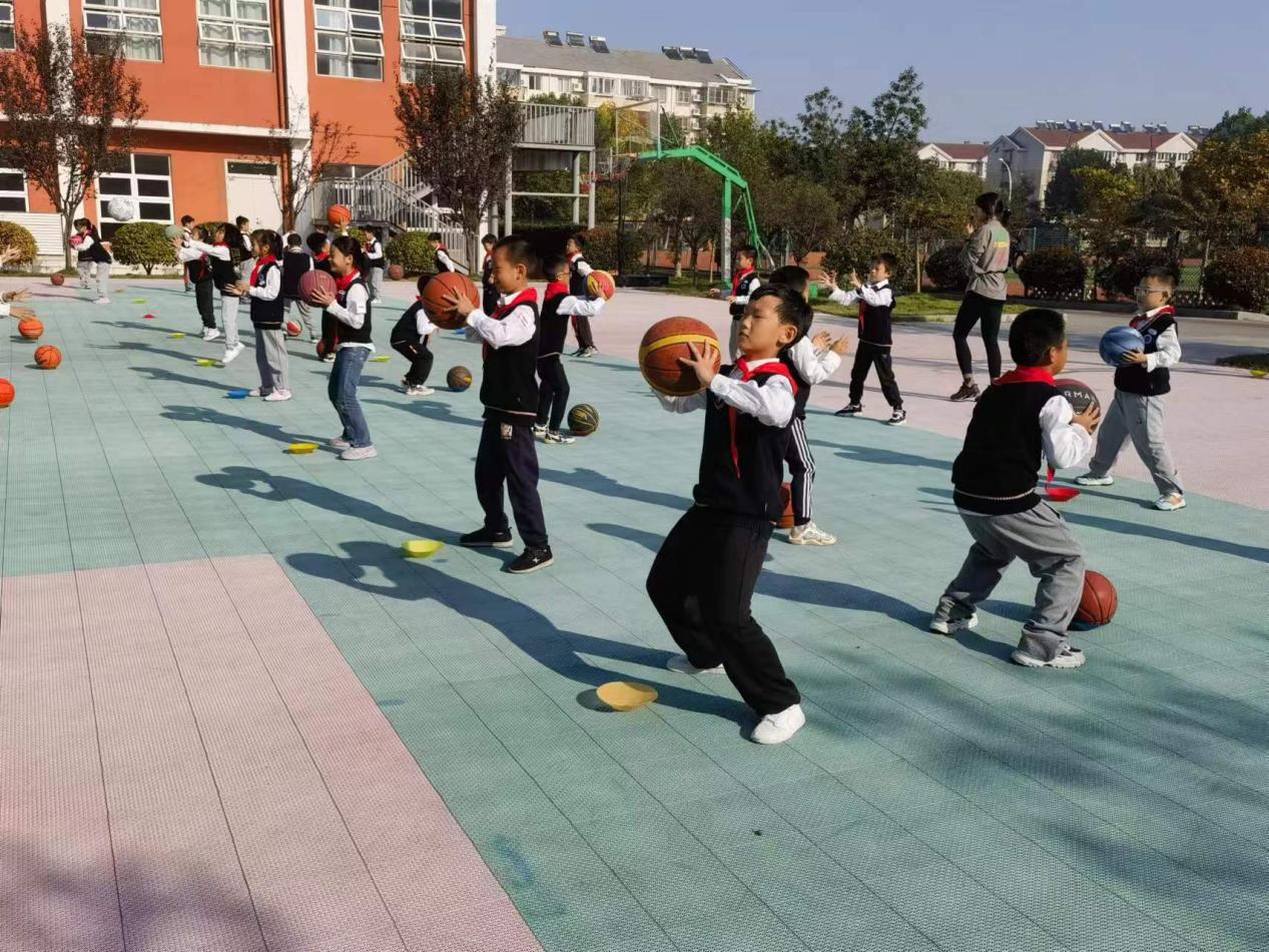 心随球动 球随我控_html_7dc4f5ef.jpg