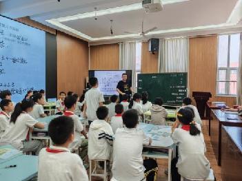 趣味复习夯基础 互动复习促提升_html_m4bebd89a.jpg