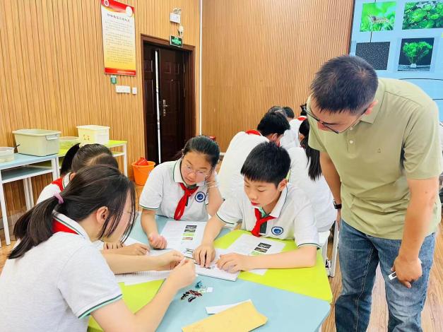 20240613指向“工学团创”的微项目式教学——暨栖霞区小学科学区级教研活动新闻稿_html_md6916c5.jpg