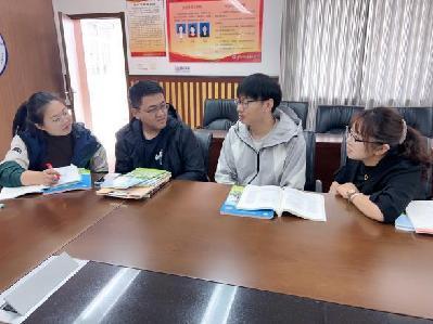 20231025数学组校本教研报道_html_7d4d8fb4.jpg