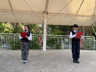 20230410升旗仪式报道_html_715dd2cd.jpg