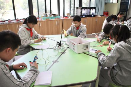 科技研学新闻稿_html_71545861.jpg