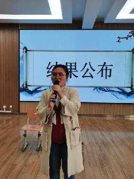 品读经典 演绎精彩——记南湾营小学五（2）班课本剧表演比赛_html_6ccd7eec.jpg
