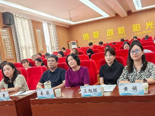 20240927中片主题班会新闻稿_html_219df14a.jpg
